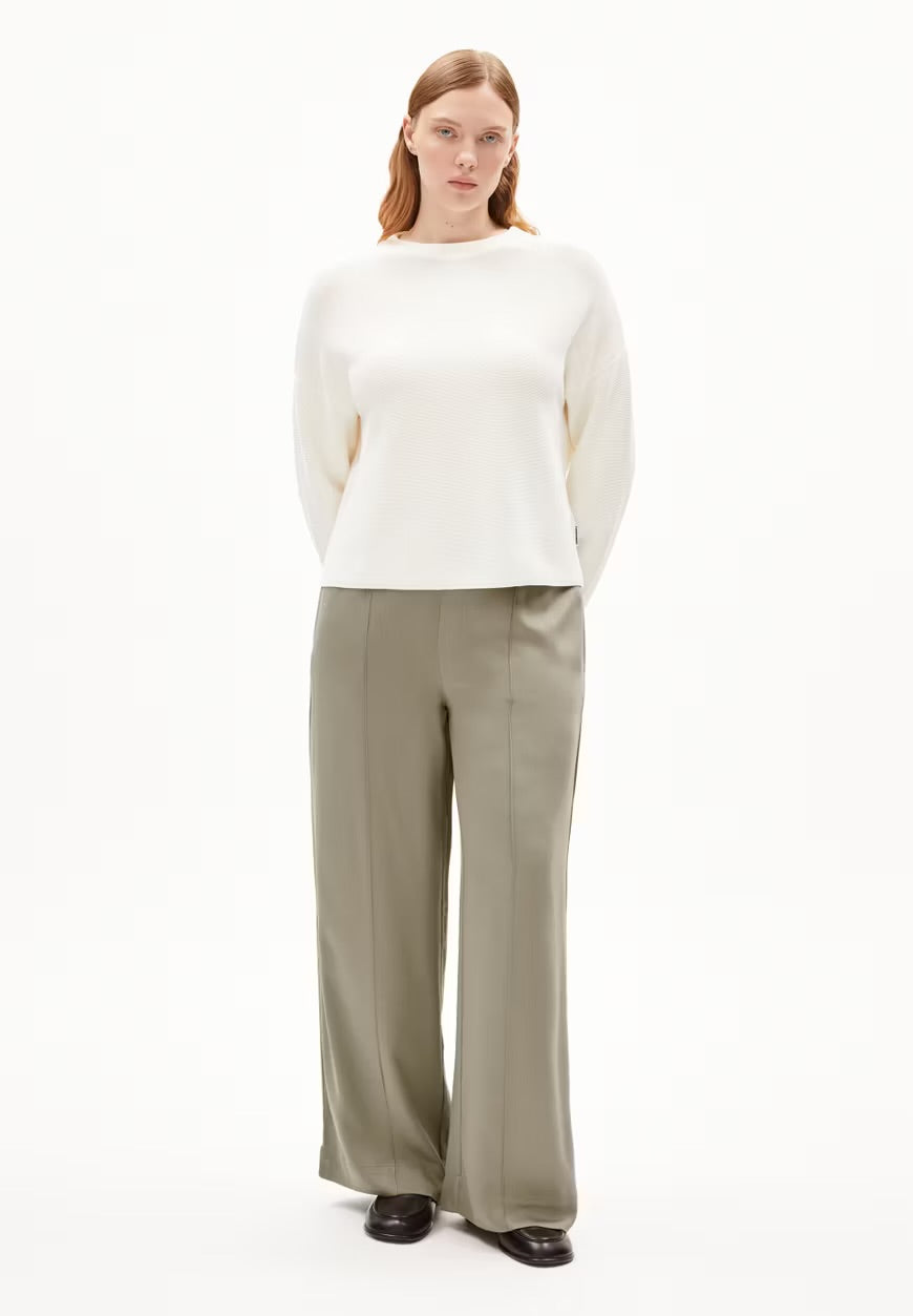 SS25 - ARMEDANGELS - Merinaa Links Sweater in Light Oatmeal - front full length 3 