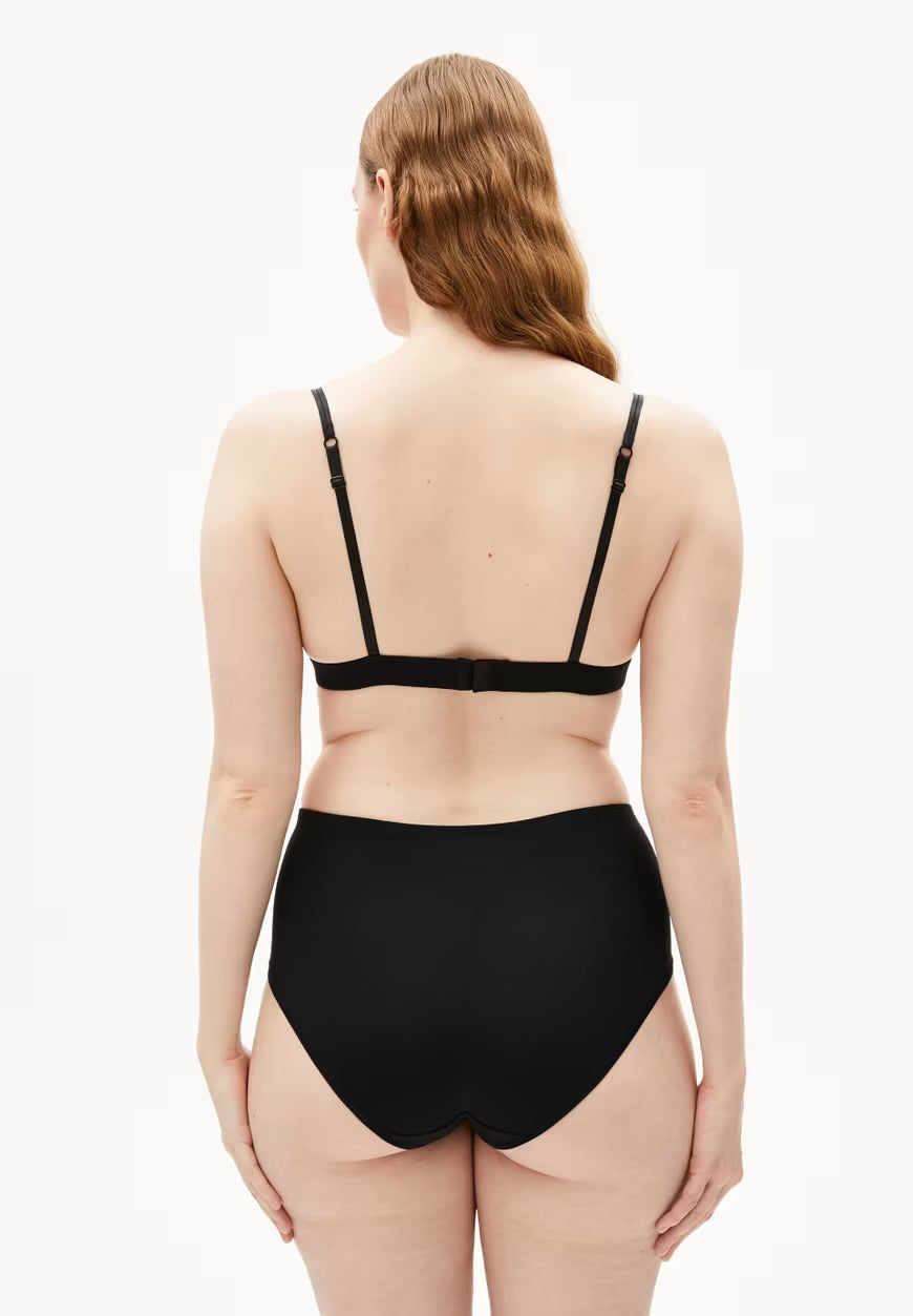 SS25 - ARMEDANGELS - Osilaa Triangle Bralette - black back 4 