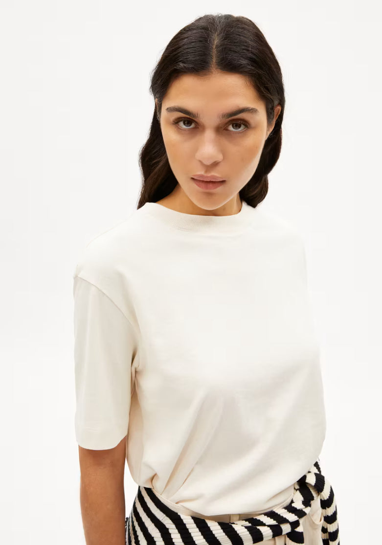 SS25 - ARMEDANGELS - Tarjaa Shirt in Undyed - front 3 
