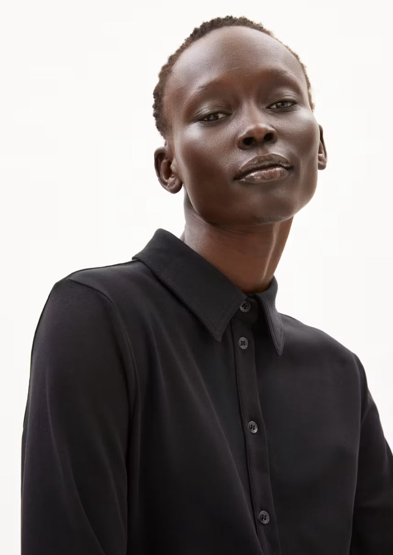 SS25 - ARMEDANGLES - Aniniaa Dress in Black - close - up front 3 