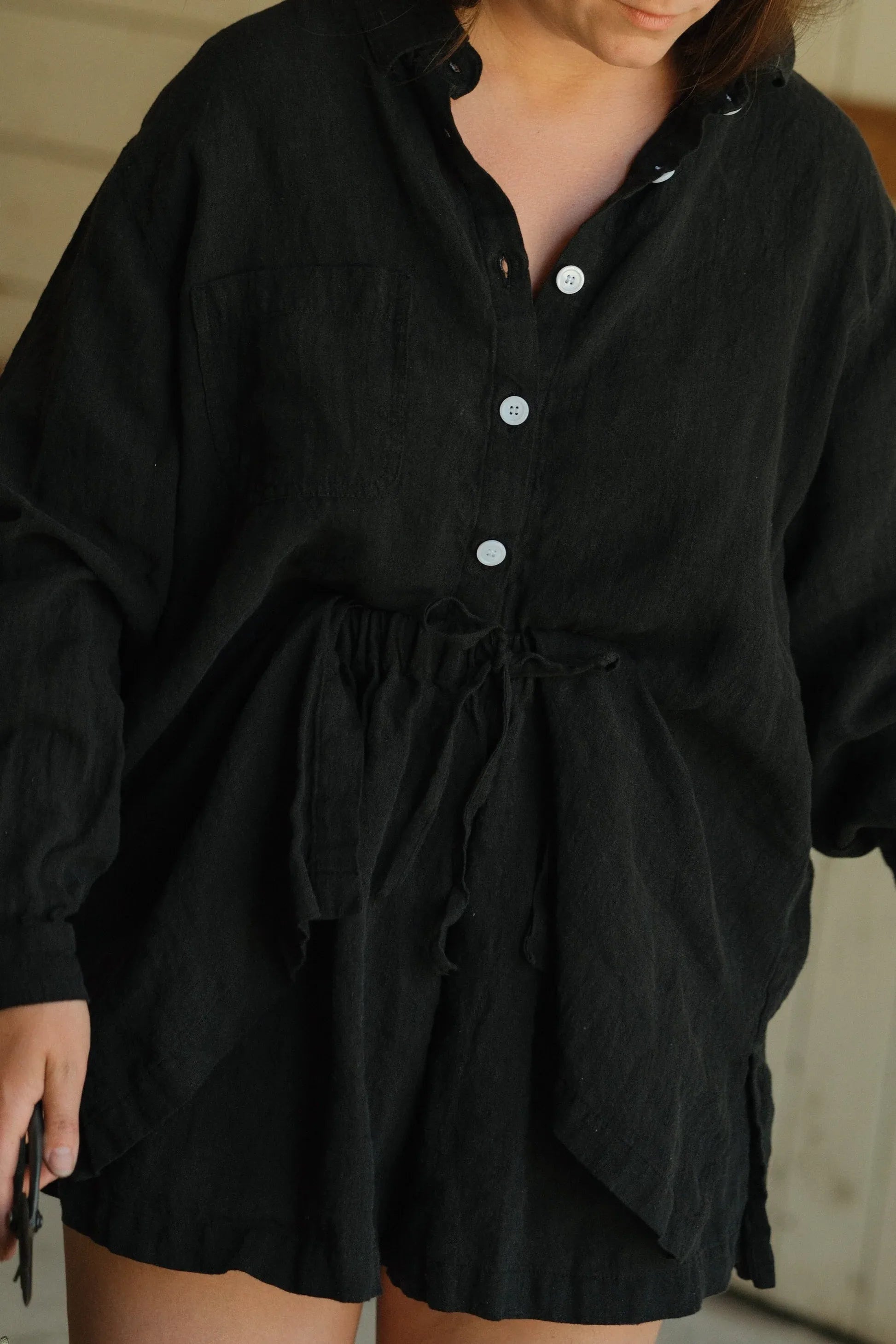 Shelter June Linen Short in Black
