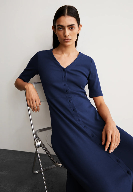 ARMEDANGELS Canada Navy Blue Short Sleeve Button-Up Midi Dress with V-Neck Design and Relaxed Fit in Canada