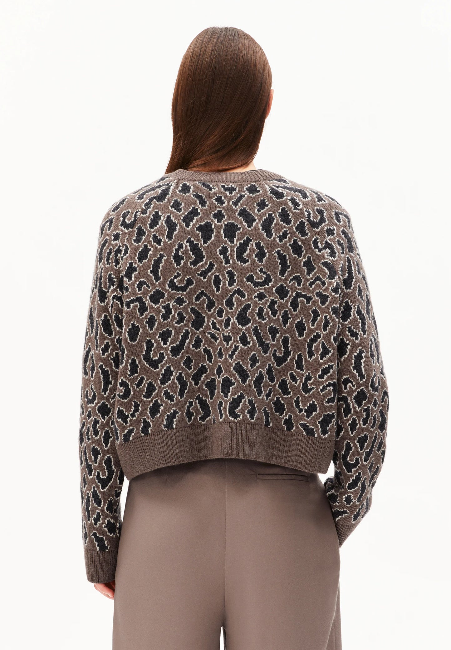 ARMEDANGELS Canada stylish leopard print sweater with a relaxed fit and cropped hem in neutral tones in Kelowna