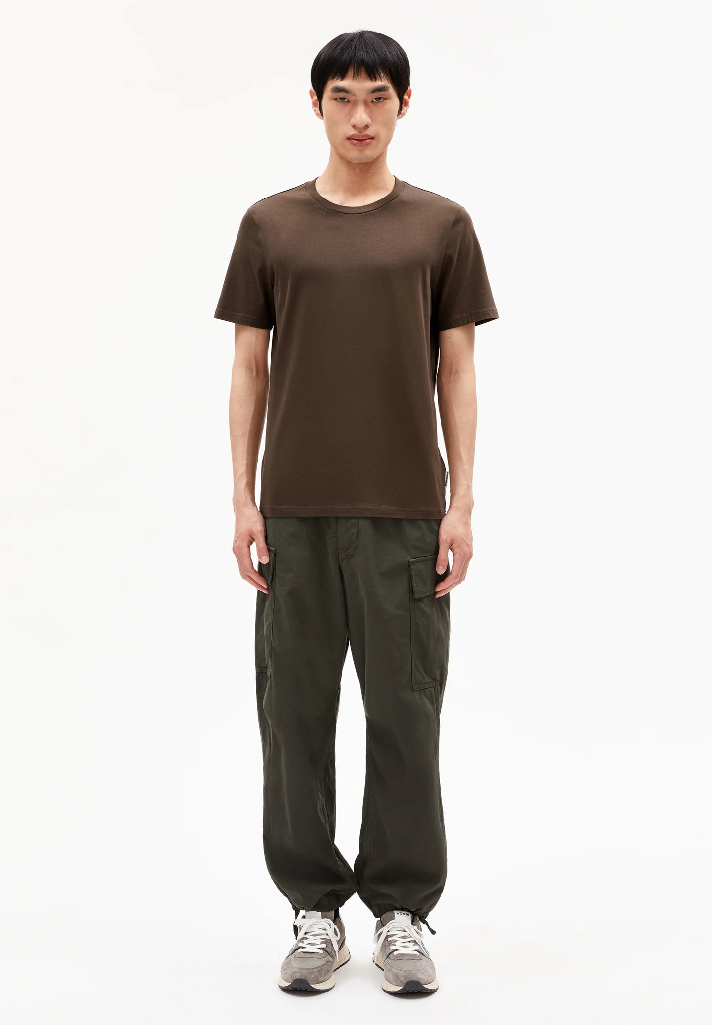 Men's unisex ARMEDANGELS t-shirt in brown, perfect for casual wear and everyday style in Kelowna