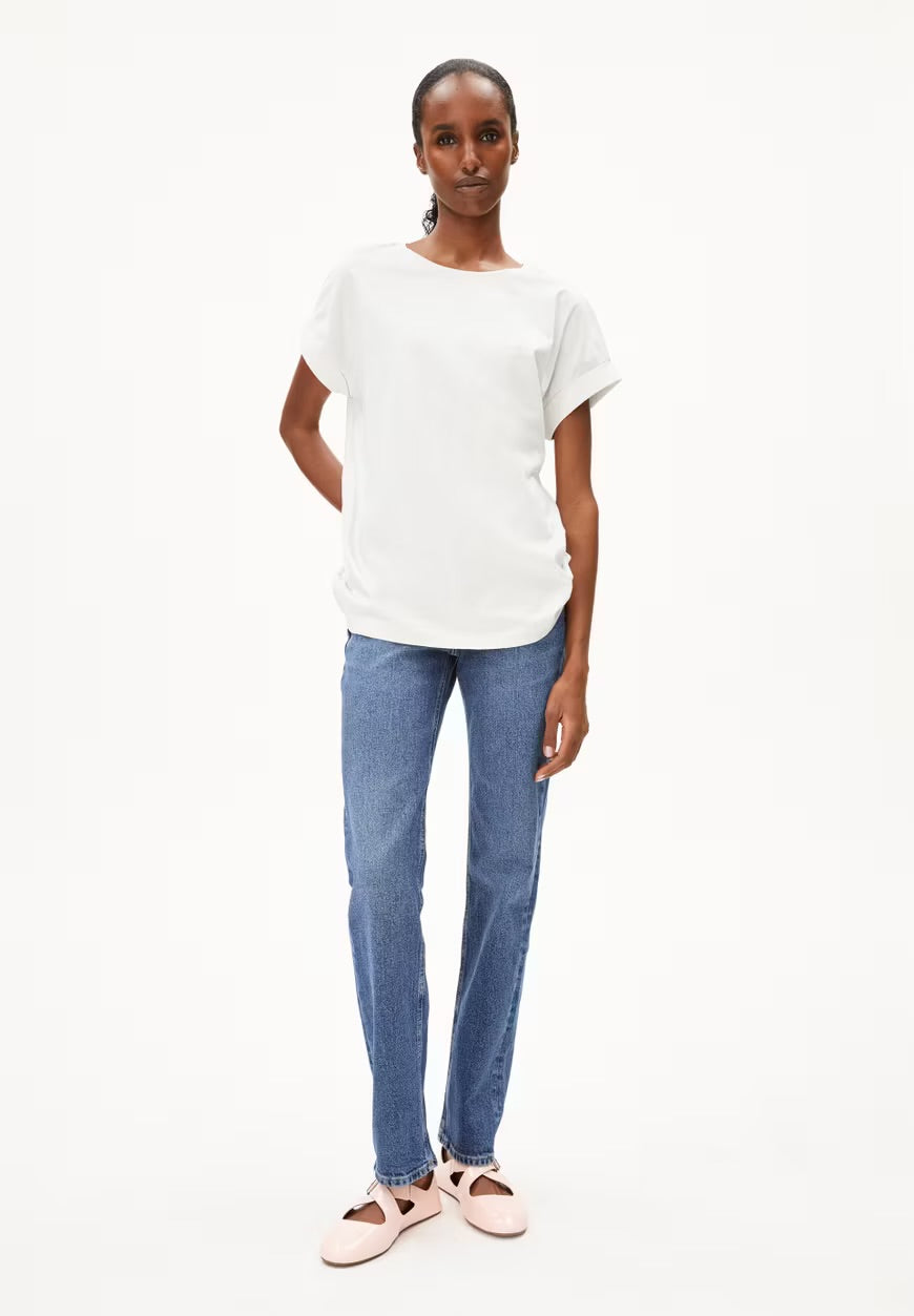 ARMEDANGELS Canada  white t-shirt organic cotton relaxed fit short sleeve top paired with blue jeans in Kelowna