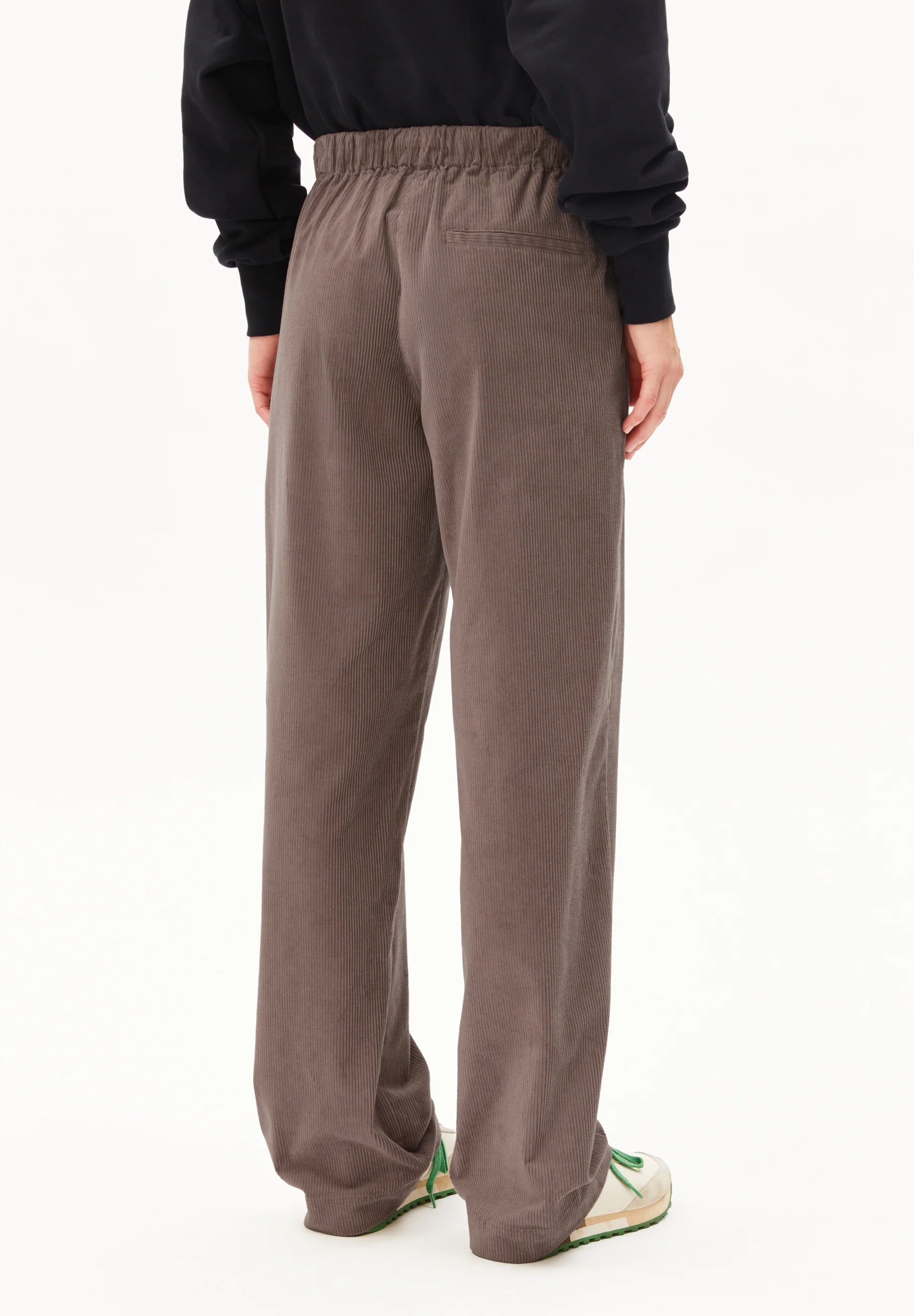 ARMEDANGELS Canada women's corduroy pants in brown with a comfortable elastic waistband in Kelowna