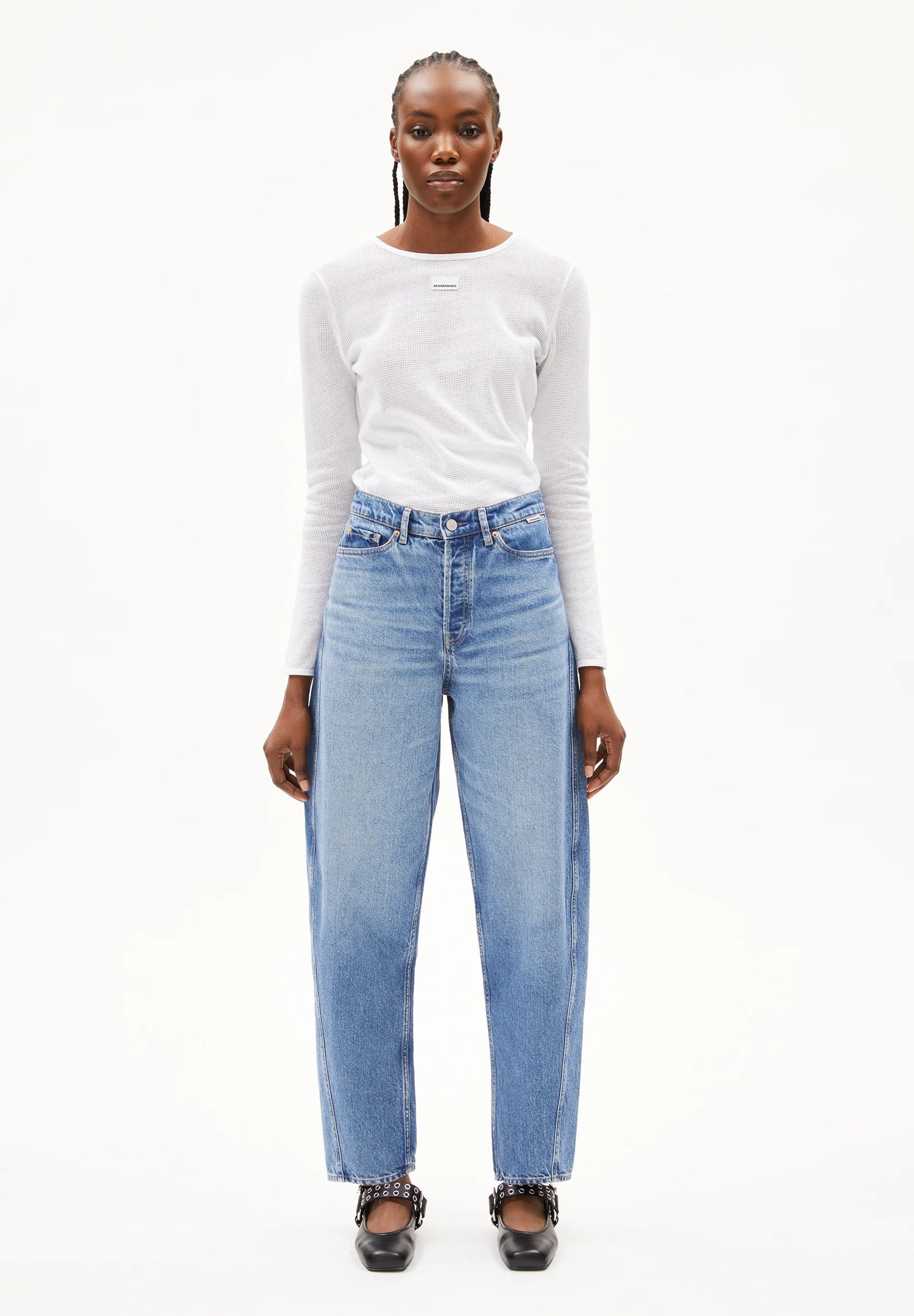 ARMEDANGELS Canada high-waisted jeans in light blue with a relaxed fit and straight leg design in Kelowna