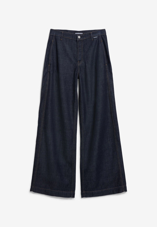 ARMEDANGELS Canada - ASTRAEAAS Tailored Pant in Rinse flat lay front view