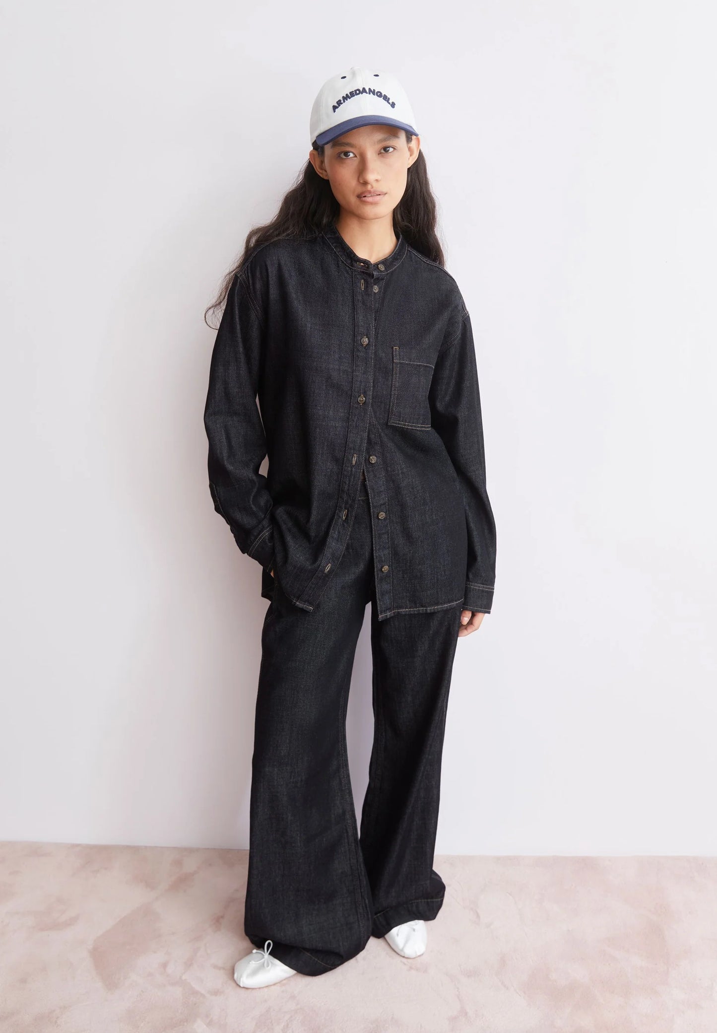 ARMEDANGELS Canada - ASTRAEAAS Tailored Pant in Rinse styled on model with matching jacket and hat