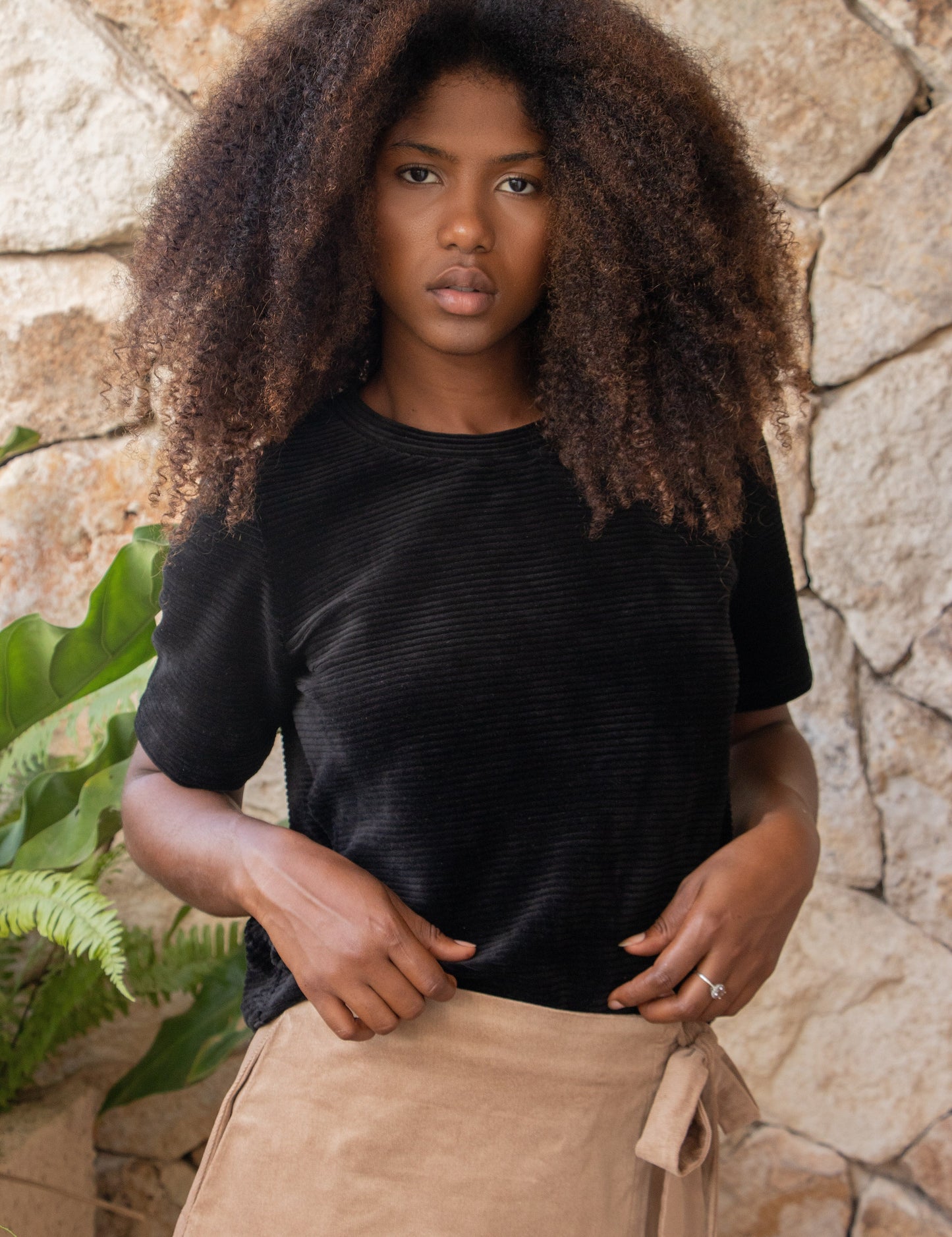 Tofino T-Shirt in Pepper