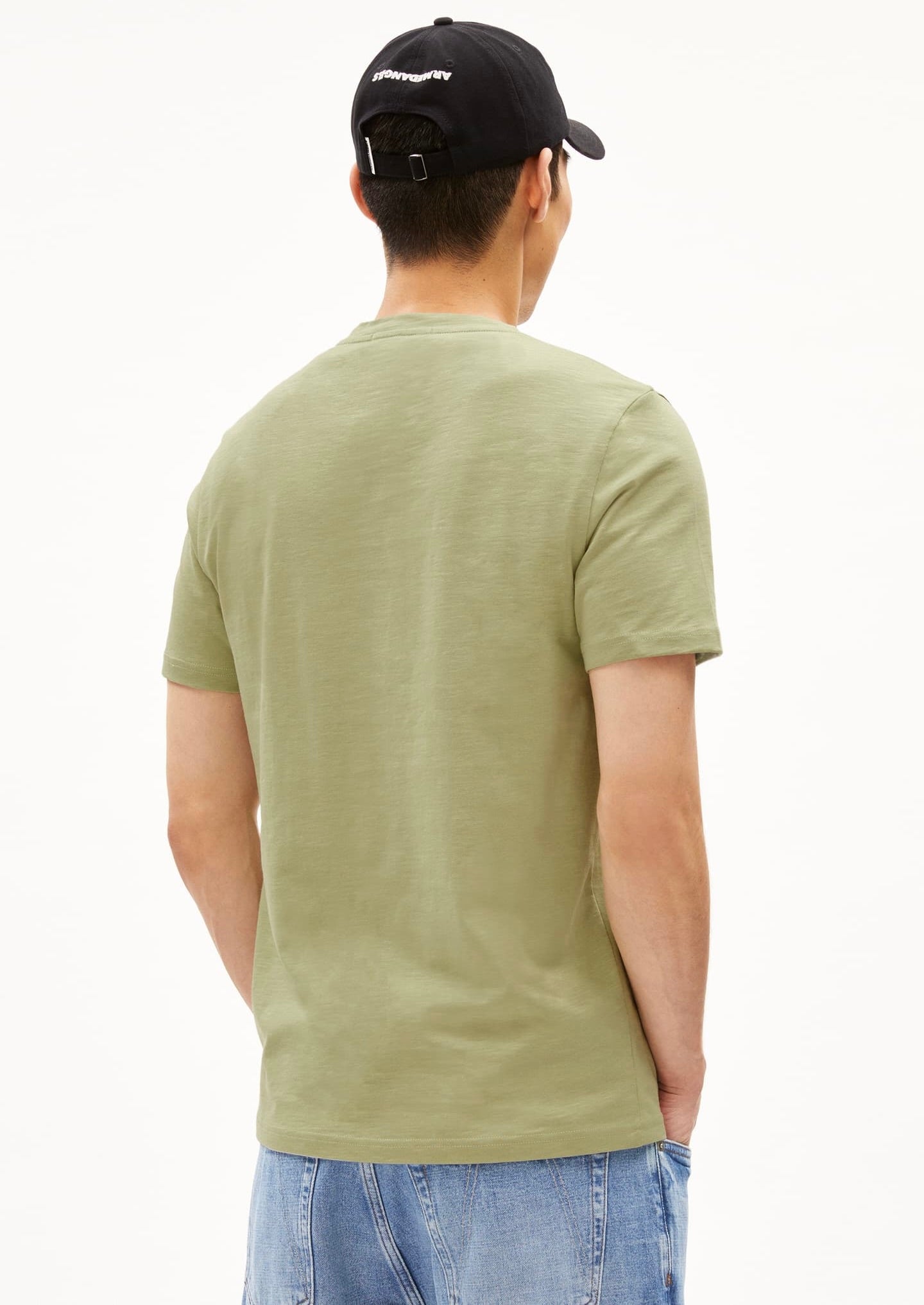 SS24 - ARMEDANGELS - Jaamel Structure T-Shirt in Light Matcha - on model back 2