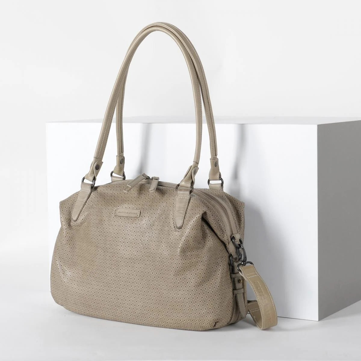 Aunts & Uncles -SS24 - Karma Diamonds Leather Bag in Plaza Taupe - side display 2