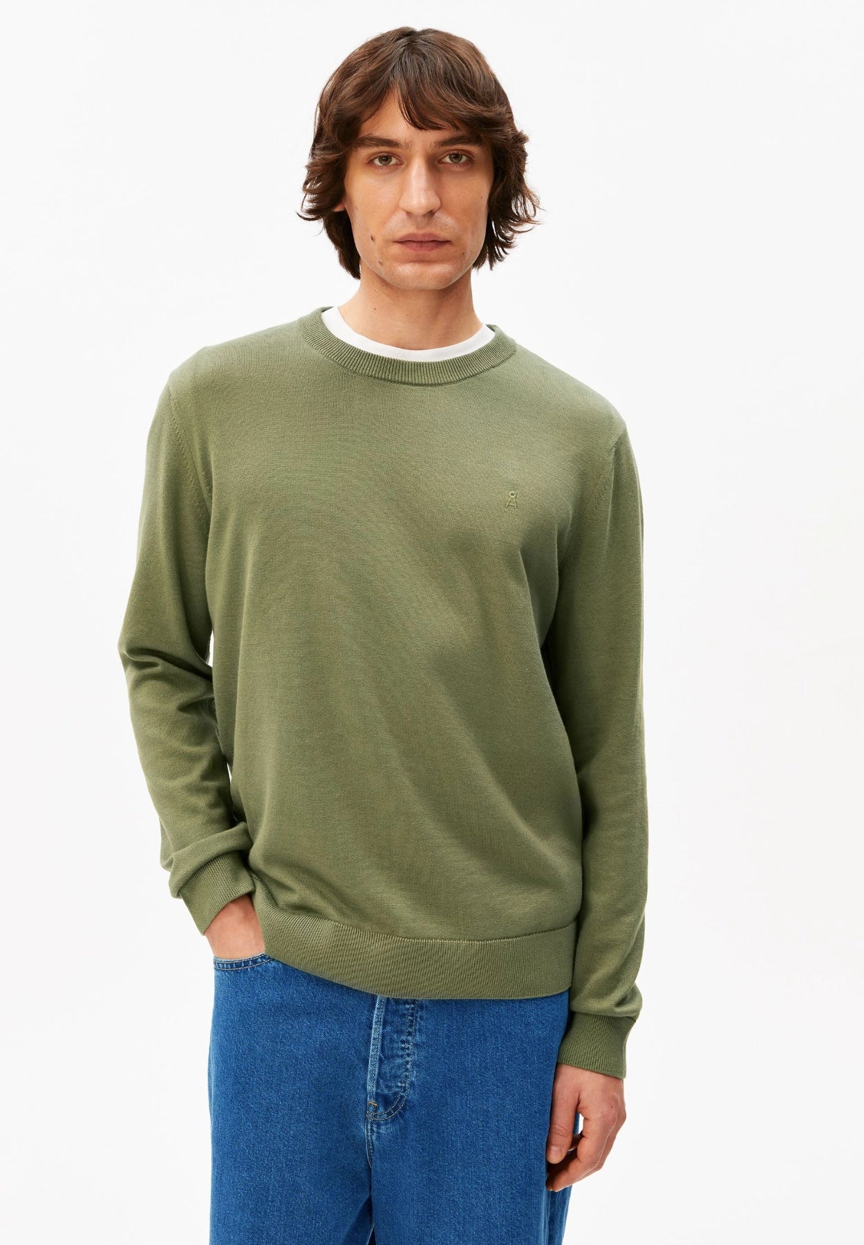 ARMEDANGELS Canada LOUKAA Sweater in Fatigue Green - men's unisex crew neck knit sweater with long sleeves in Kelowna