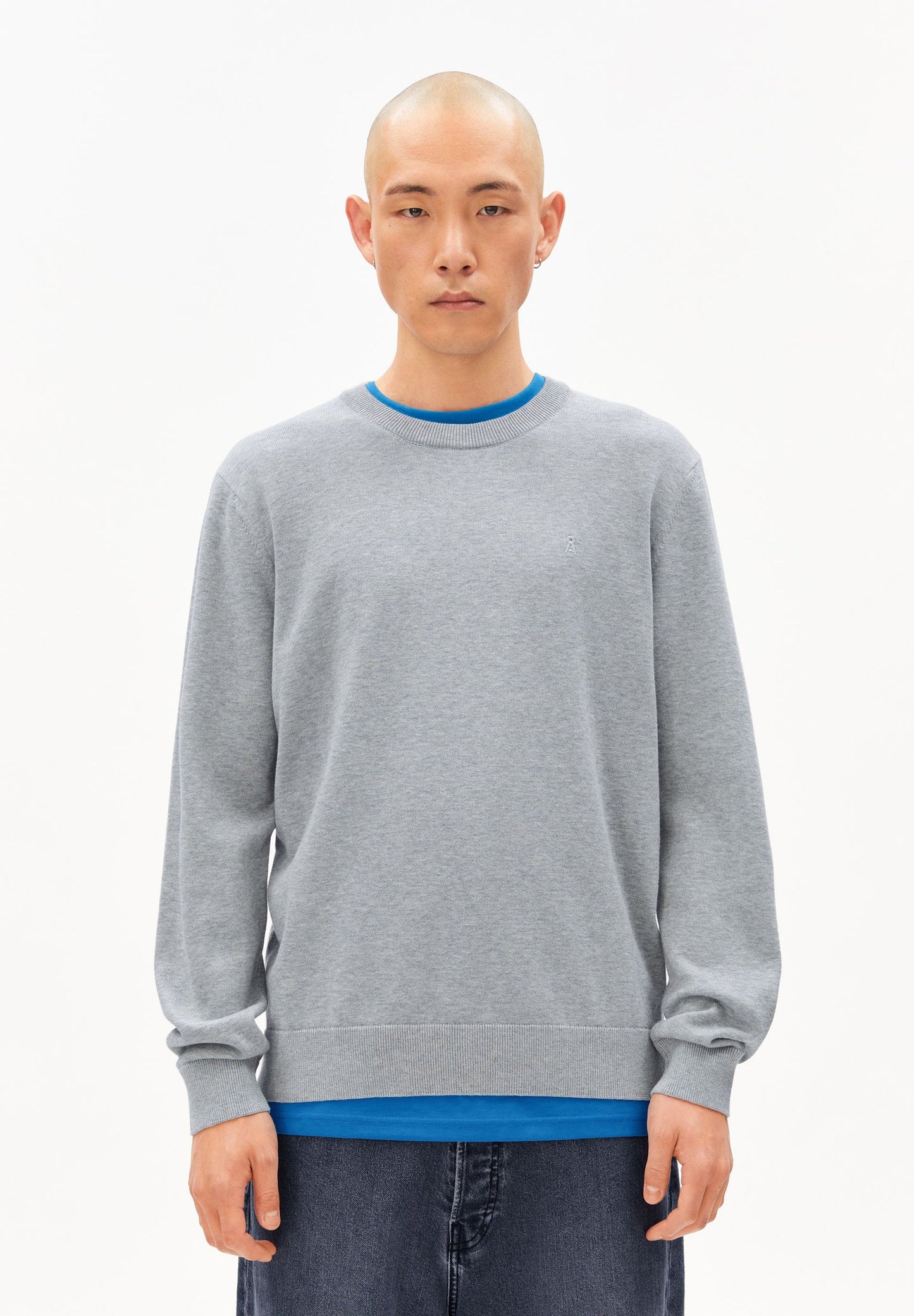 Gray unisex ARMEDANGELS Canada sweater featuring a classic fit and soft fabric for comfort