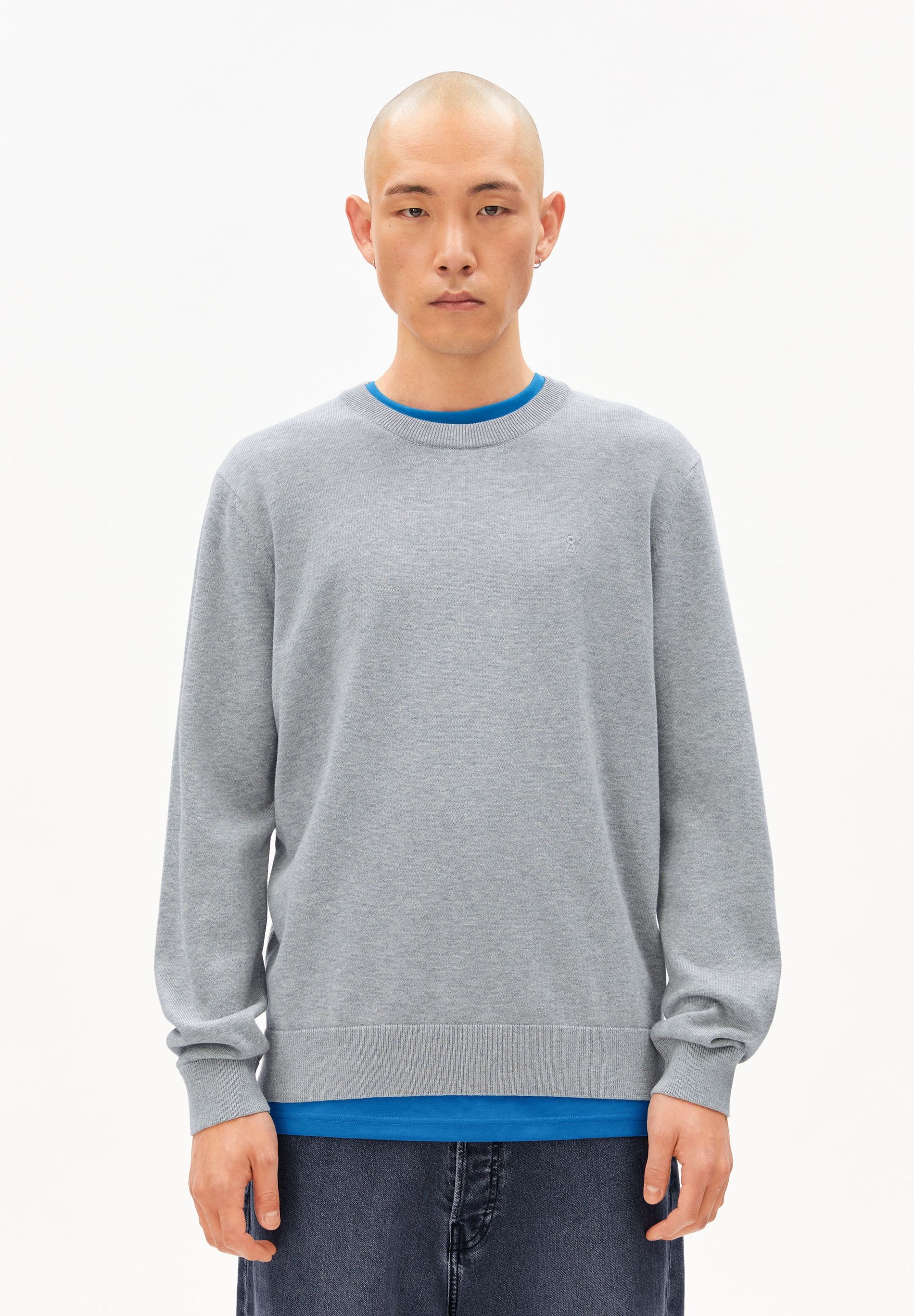 Gray unisex ARMEDANGELS Canada sweater featuring a classic fit and soft fabric for comfort