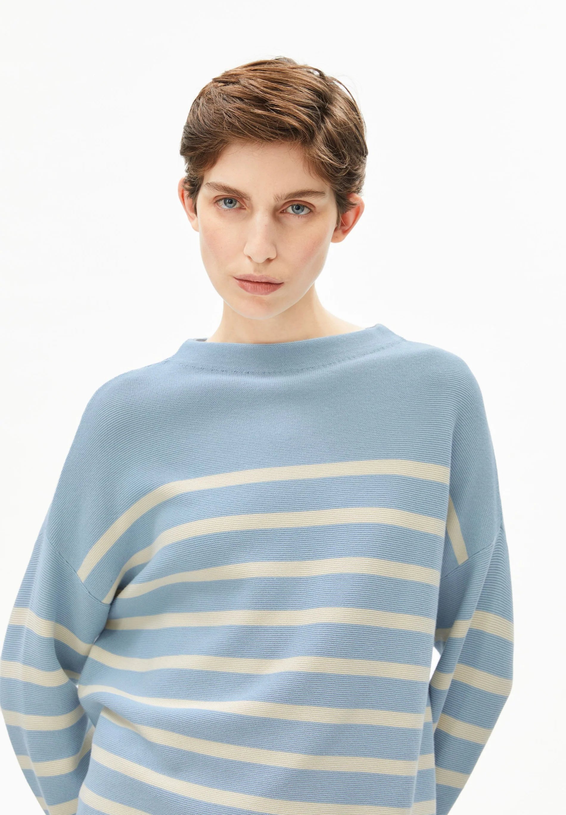 ARMEDANGELS Canada Blue Striped Sweater with a Relaxed Fit for Comfortable Casual Wear