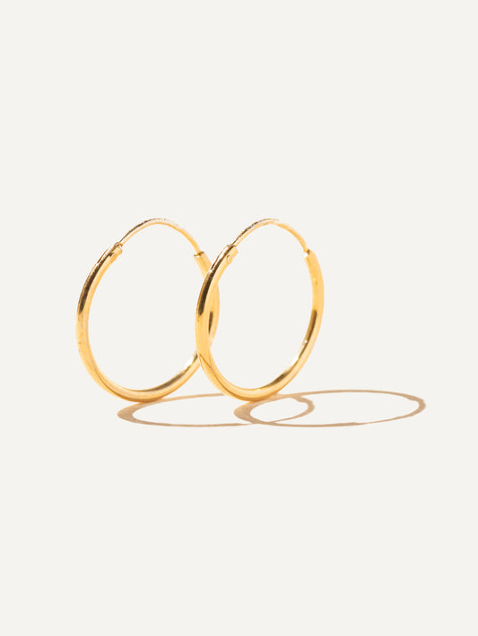 Boa Bijoux - SS24 - Infinity Tiny Hoop Earring Gold Vermeil - Size 16 - display 1