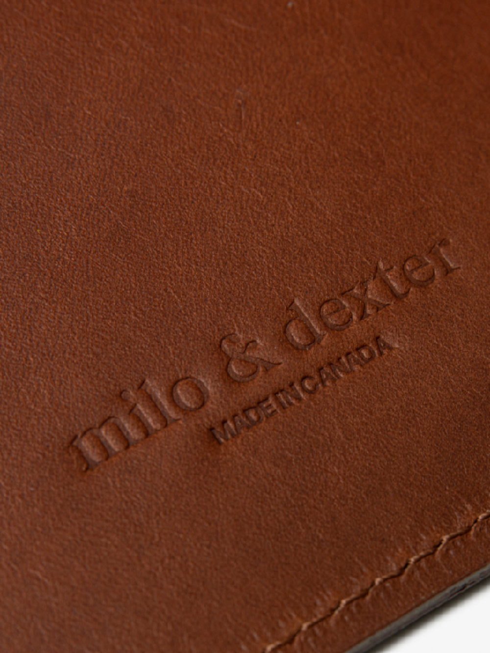 Milo & Dexter - SS24 - Classic Leather Laptop Sleeve in Brown - close-up 2