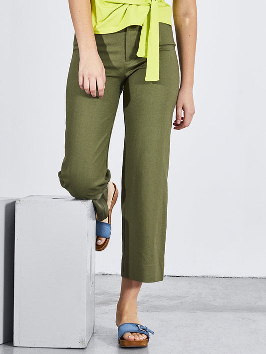 Dagg & Stacey - SS24 - Cranston Pant in Sage Stretch Linen - On model 1