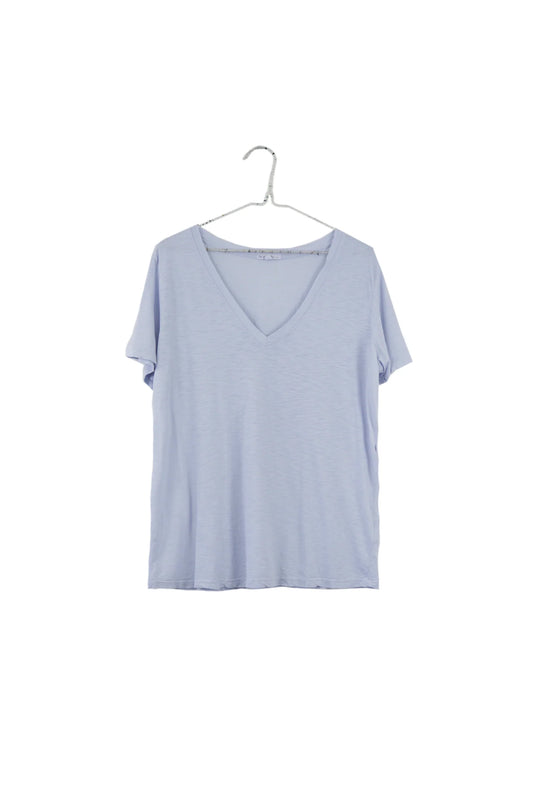 SS24 - It is Well L.A - Organic V-Neck Boxy Tee in Heather Blue - front display 1