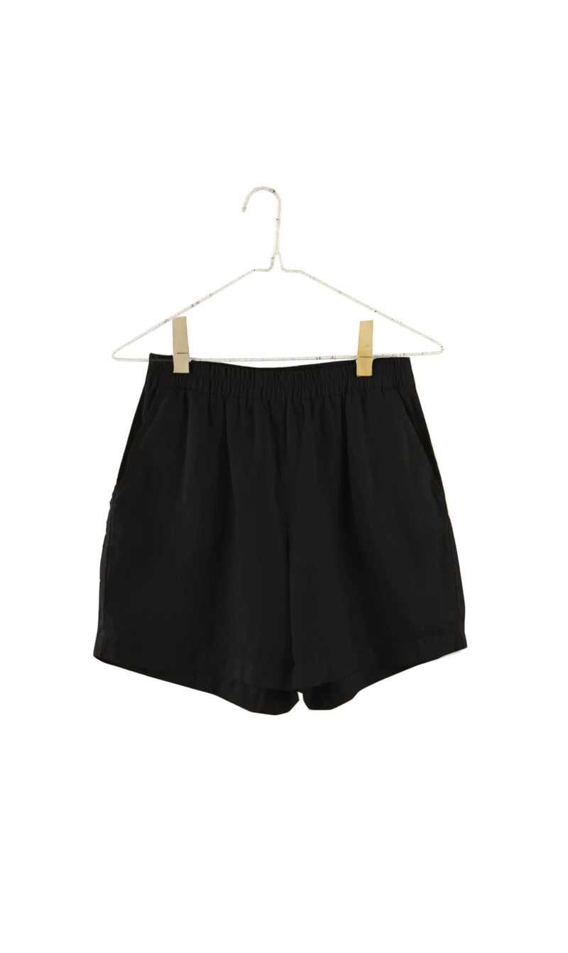 Linen Shorts in Black