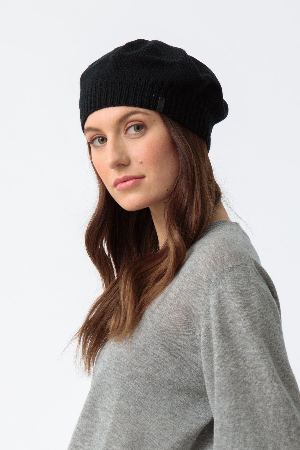 Merino Beret in Black – Textile Apparel