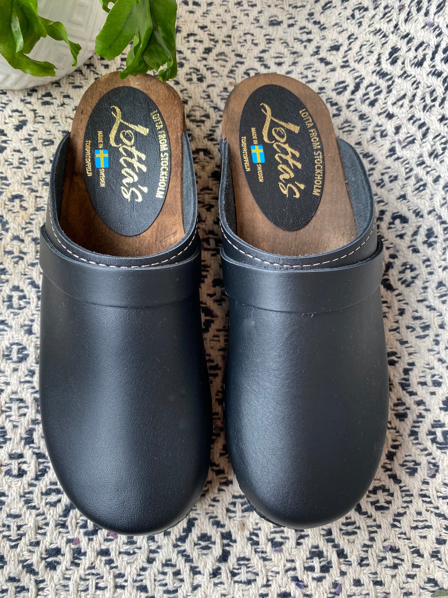 Lotta from Stockholm Classic Black Clogs on Brown Base