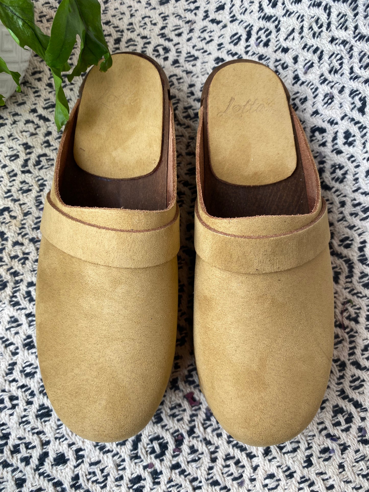 Elsa Classic Clogs in Sand StainResist. Nubuck on Brown Base