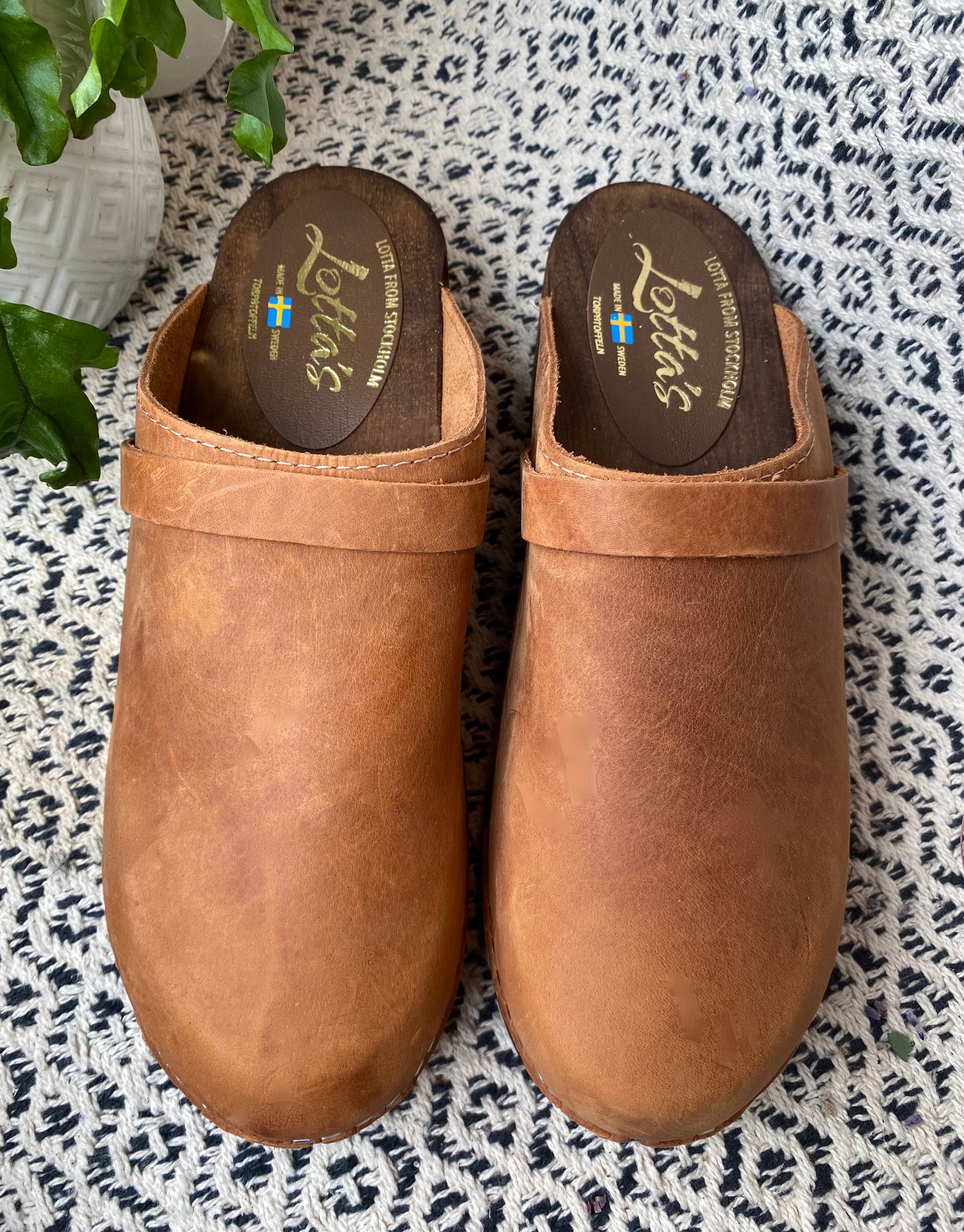 Classic Brown Oiled Nubuck Clogs on Brown Base