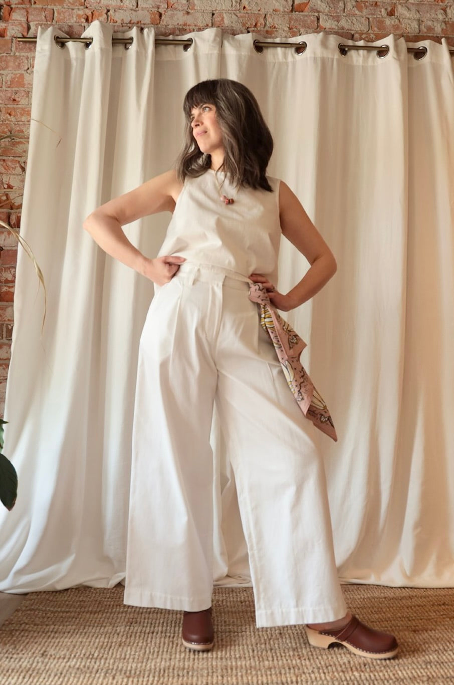 Amita Trousers in White