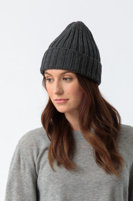 Dinadi Merino Thick Rib Hat in Charcoal Grey