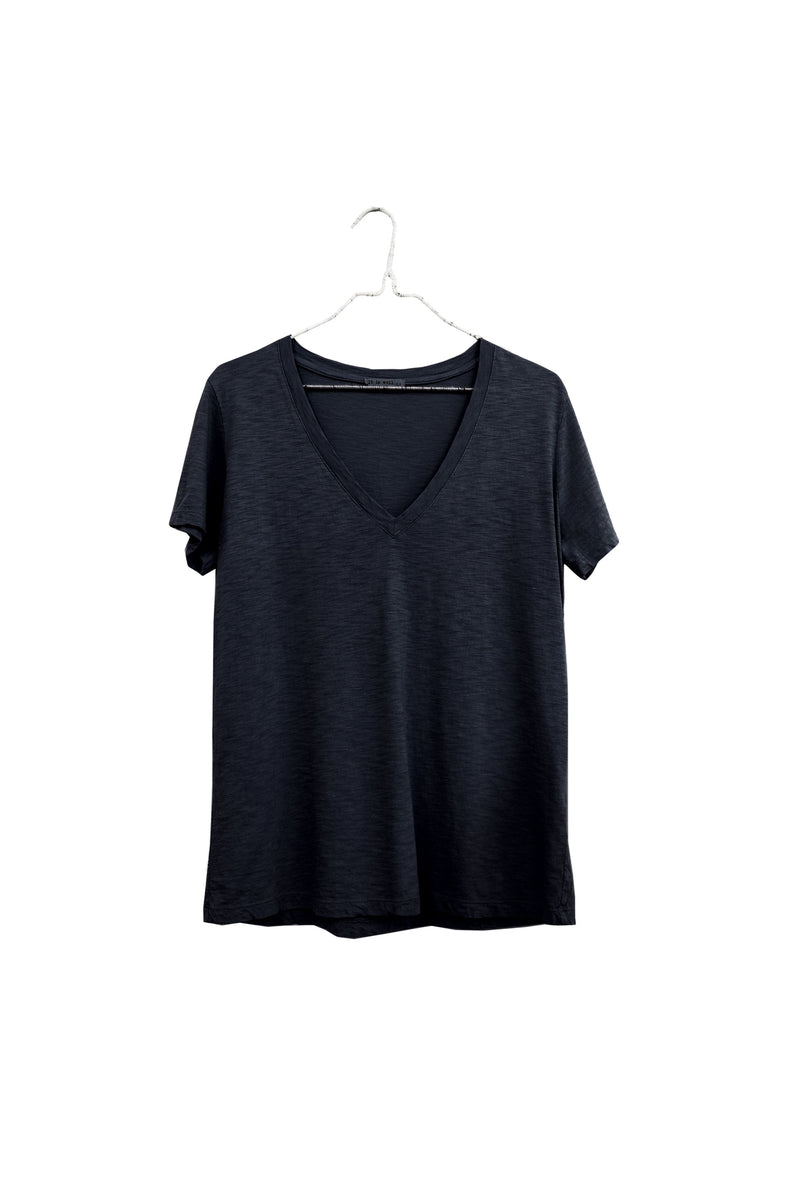 V-Neck T-Shirt in Black